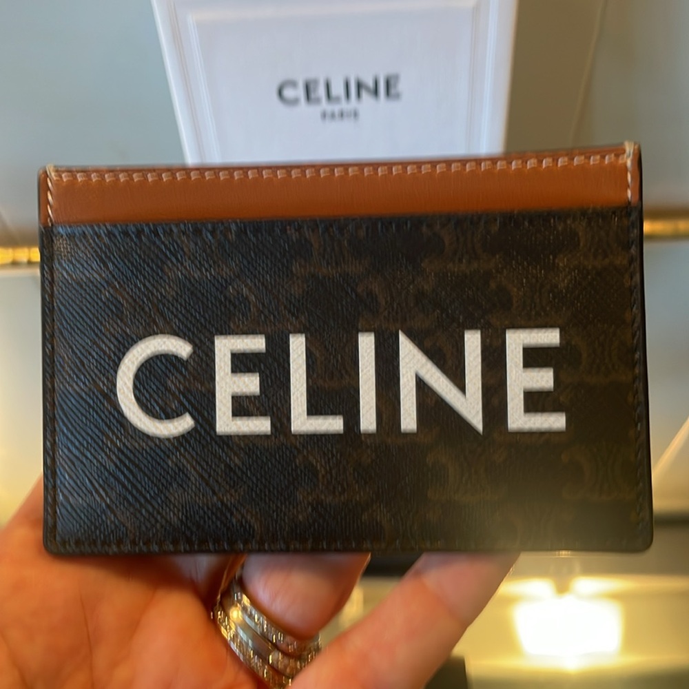 Celine NIB Triomphe Cardholder. Full inclusion
